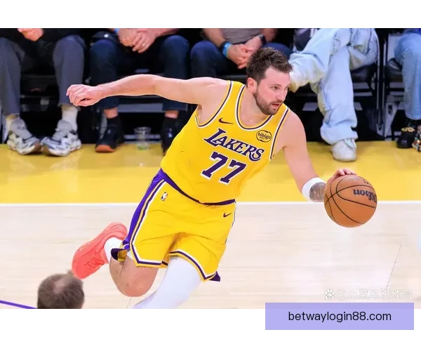 湖人向NBA上诉东契奇第16次技术犯规撤销请求 双方口角描述存分歧